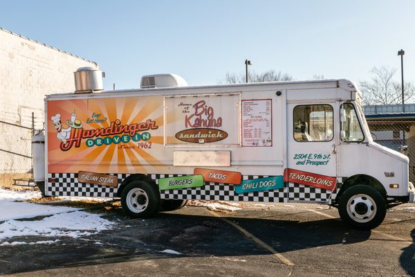 Humdinger Drive-In and Food Truck by null
