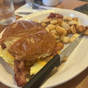 Coco's - Breakfast Sandwich - American Near Me - Mission Hills, California