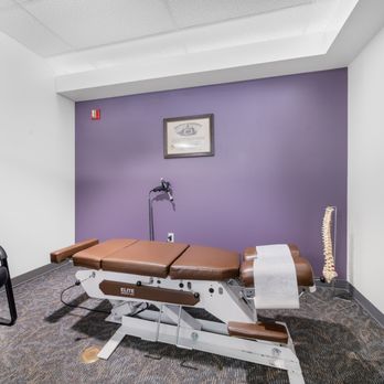 Kaufman Chiropractic Clinic - A KCC Adjusting Room - Chiropractors Near Me - Bothell, Washington Kaufman Chiropractic Clinic - A KCC Adjusting Room - Chiropractors Near Me - Bothell, Washington