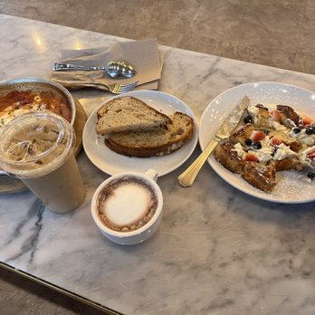 Kelly's Bakery - Bakeries Near Me - Poughkeepsie, New York