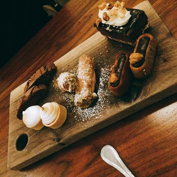Oretta - Chef's choice of dessert - Italian Near Me - Toronto, Ontario Oretta - Chef's choice of dessert - Italian Near Me - Toronto, Ontario