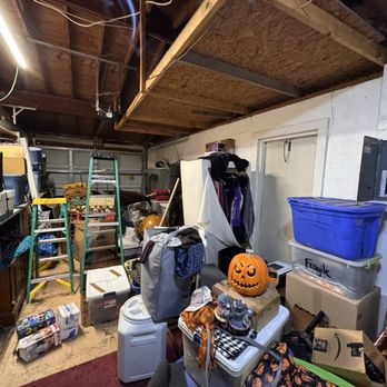 Wellen Moving Services - This is unacceptable! The movers claimed this is what I asked for! NO IT IS NOT!! - Movers Near Me - Venice, Florida Wellen Moving Services - This is unacceptable! The movers claimed this is what I asked for! NO IT IS NOT!! - Movers Near Me - Venice, Florida