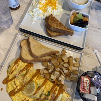 Native Cafe - Seafood Omelette - American Near Me - Gulf Breeze, Florida Native Cafe - Seafood Omelette - American Near Me - Gulf Breeze, Florida