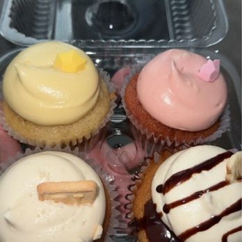 Endulge Cupcake Boutique - Cupcakes Near Me - Atlanta, Georgia Endulge Cupcake Boutique - Cupcakes Near Me - Atlanta, Georgia