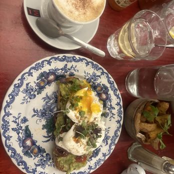 Milk Bar & Bistro - American Near Me - Barcelona, B Milk Bar & Bistro - American Near Me - Barcelona, B