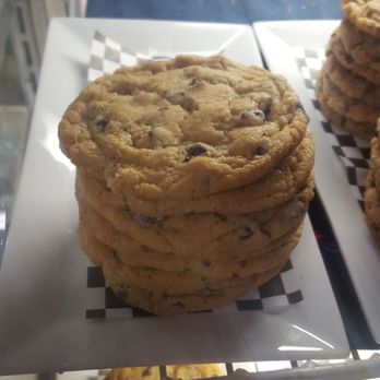 Midnight Cookie - Regular Chocolate Chip - Desserts Near Me - Everett, Washington