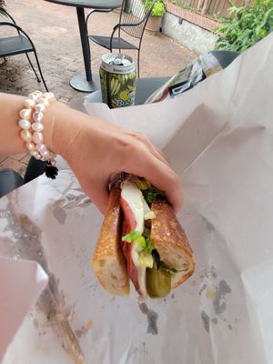 Ampersandwich by null