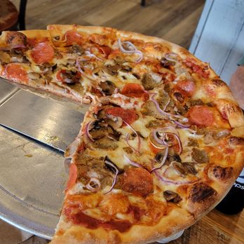 Carmelo's - Carmelos special less the peppers - Pizza Near Me - St. Augustine, Florida