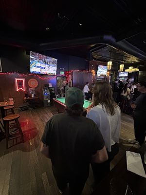 Three Dogs Tavern by null