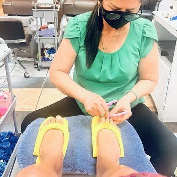 1 Nail Spa - The nail tech who paints like a child - Nail Salons Near Me - Fairview Heights, Illinois 1 Nail Spa - The nail tech who paints like a child - Nail Salons Near Me - Fairview Heights, Illinois