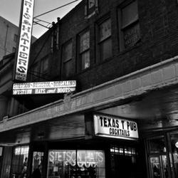 Texas T Pub