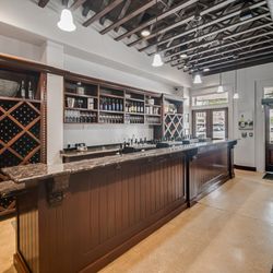 Tasting room on the Georgetown Square.