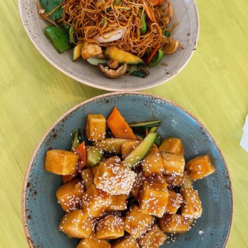 Bistro B - Sesame tofu and side of vegetable chow mien. - Vietnamese Near Me - Oklahoma City, Oklahoma Bistro B - Sesame tofu and side of vegetable chow mien. - Vietnamese Near Me - Oklahoma City, Oklahoma