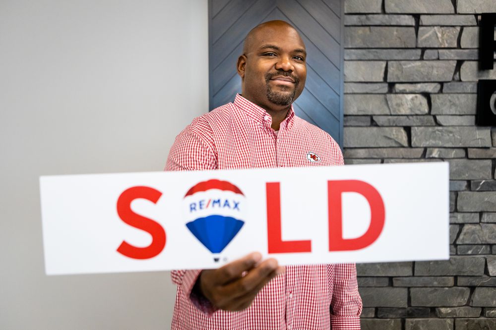 CHRIS MOORE REMAX CONCEPTS 10 Photos 661 NE Venture Dr, Waukee, IA