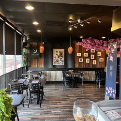 Blufish Sushi & Grill - Interior