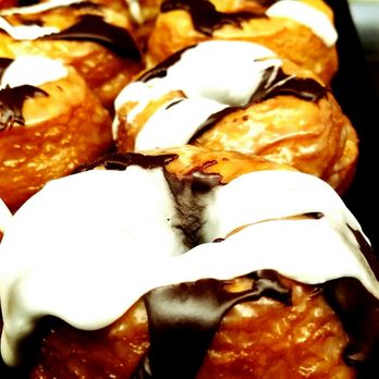 Winchell's Donut House - I actually declined cronuts this morning - Donuts Near Me - South Pasadena, California Winchell's Donut House - I actually declined cronuts this morning - Donuts Near Me - South Pasadena, California