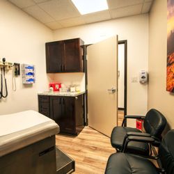 Russak Personalized Medicine - Regular Exam Room