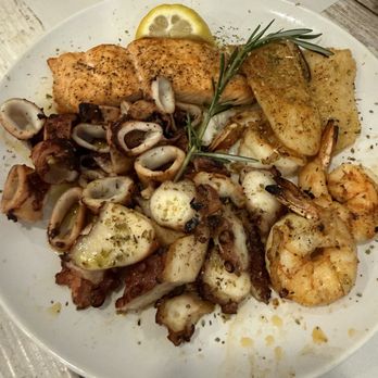 Nisiotis Taverna - Seafood platter - Greek Near Me - Teaneck, New Jersey