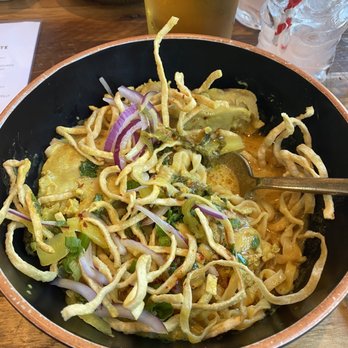 Sisters Thai  - Khao Soy - Thai Near Me - Alexandria, Virginia