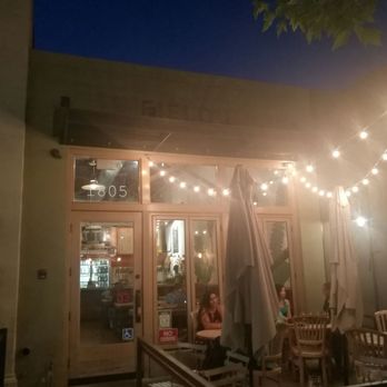 Fieldwork - Dangling lights on the outside patio - Breweries Near Me - Sacramento, California Fieldwork - Dangling lights on the outside patio - Breweries Near Me - Sacramento, California