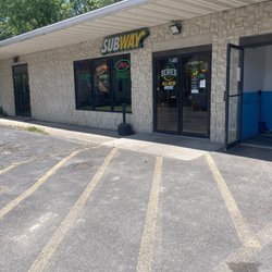 Subway Restaurants