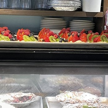 Mia's Bakery - Fruit tarts - Bakeries Near Me - Brooklyn, New York Mia's Bakery - Fruit tarts - Bakeries Near Me - Brooklyn, New York