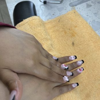 Kim's Nails - Nail Salons Near Me - Los Angeles, California