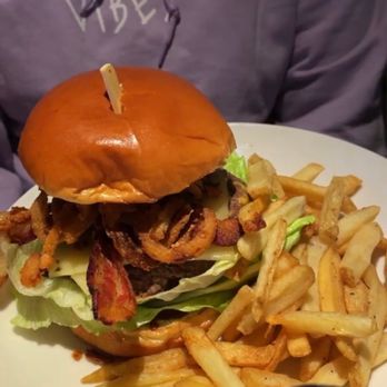 Applebee's Grill + Bar - Whiskey burger - Sports Bars Near Me - Modesto, California Applebee's Grill + Bar - Whiskey burger - Sports Bars Near Me - Modesto, California