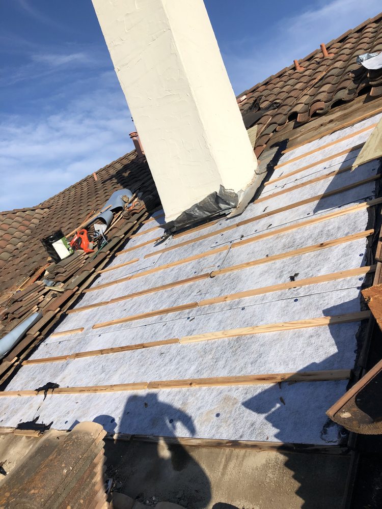 Slide of Palm Roof Company