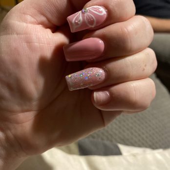 Lush Nail Bar - Nail Salons Near Me - Gilbert, Arizona