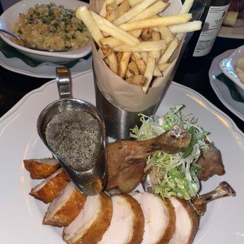 Goodwin’s - Chicken - Cocktail Bars Near Me - Dallas, Texas