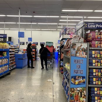 Walmart - people shopping in a grocery store - Department Stores Near Me - Fontana, California Walmart - people shopping in a grocery store - Department Stores Near Me - Fontana, California