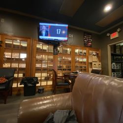 Cigar Phoenix - Langhorne - Humidor