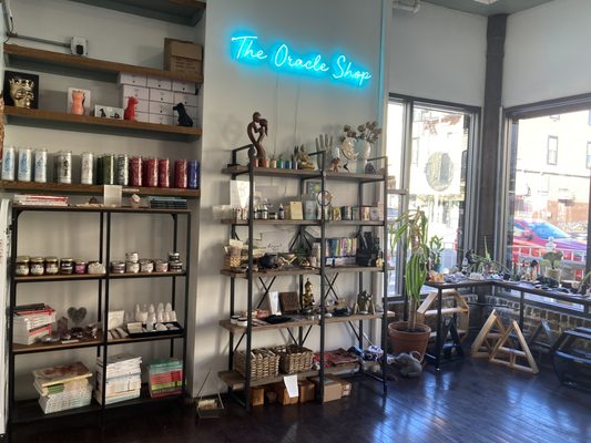 THE ORACLE SHOP - Updated July 2024 - 16 Photos - 164 Wilson Ave ...