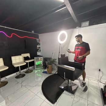 Style Studio - Farzin - Barbers Near Me Style Studio - Farzin - Barbers Near Me
