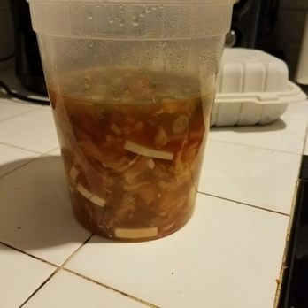 King Kee - $10 for a large soup that supposedly feeds two people. They barely filled it past the halfway mark of the container. What a ripoff!!! - Cantonese Near Me - San Francisco, California King Kee - $10 for a large soup that supposedly feeds two people. They barely filled it past the halfway mark of the container. What a ripoff!!! - Cantonese Near Me - San Francisco, California
