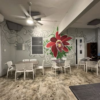 Flor de Parcha - Gastropubs Near Me - San Juan, Puerto Rico