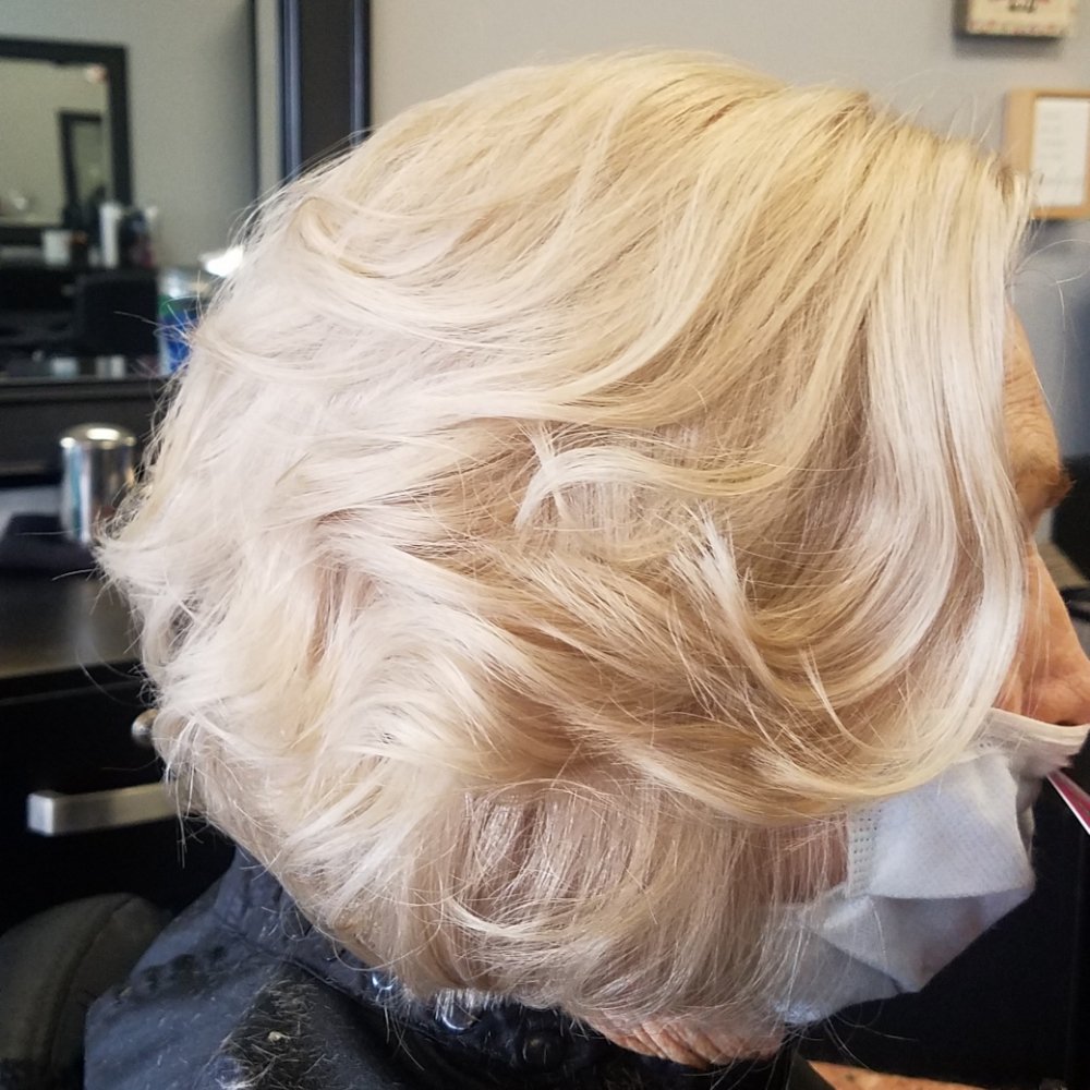 KILLIAN 5 SALON Updated October 2024 17 Photos 1038 Killian Hill