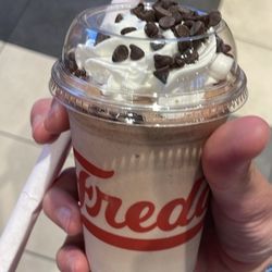 Freddy's Frozen Custard & Steakburgers - Molten Chocolate Cake Shake mini