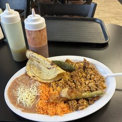 Carnitas Don Alfredo Bensenville - Chorizo and eggs breakfast.  So good!