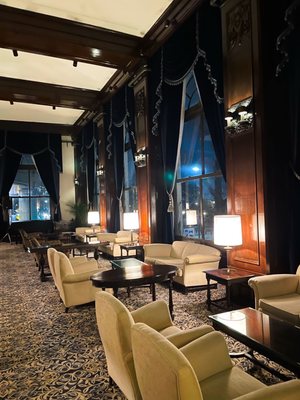 Hotel New Grand by null