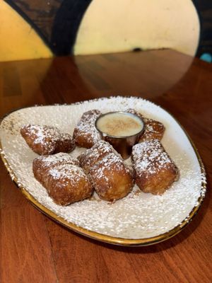 Avenue Brunch House by null