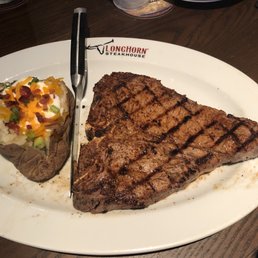 The 22oz Porterhouse cooked medium rare is magnificent! The steak was grilled and seasoned perfectly and it melts in your mouth! The 22oz Porterhouse cooked medium rare is magnificent! The steak was grilled and seasoned perfectly and it melts in your mouth!