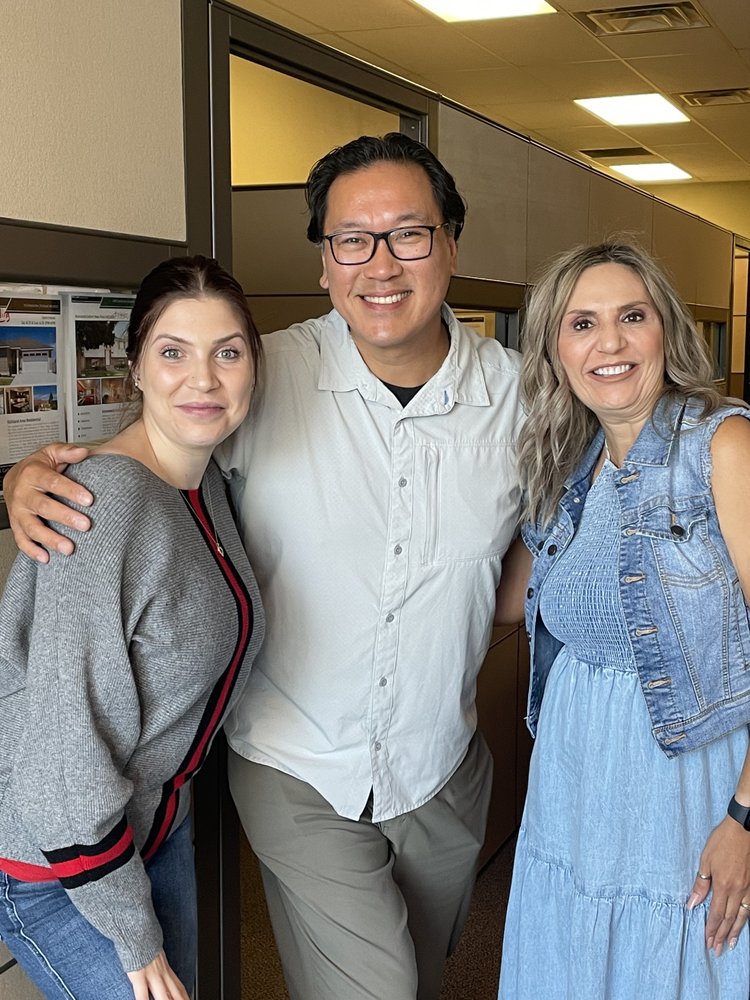 ALEXIS ALMAGUER JOHN L. SCOTT REAL ESTATE Updated March 2024 5109