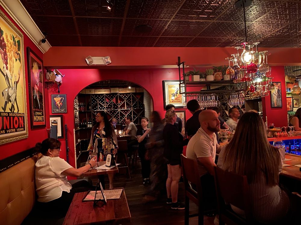 VINOS ON LAS OLAS Updated October 2024 575 Photos & 245 Reviews