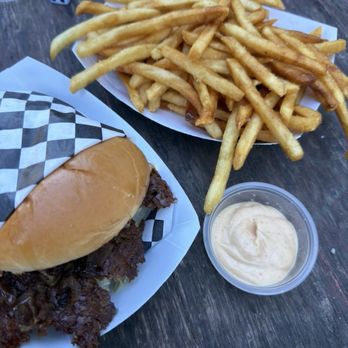 Fieldwork - Shmashd - Beer Bar Near Me - San Mateo, California Fieldwork - Shmashd - Beer Bar Near Me - San Mateo, California