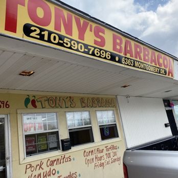 Tony's Barbacoa - Front entrance - Barbeque Near Me - San Antonio, Texas