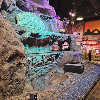 Stage Nine Entertainment - Toy Stores Near Me - Sacramento, California