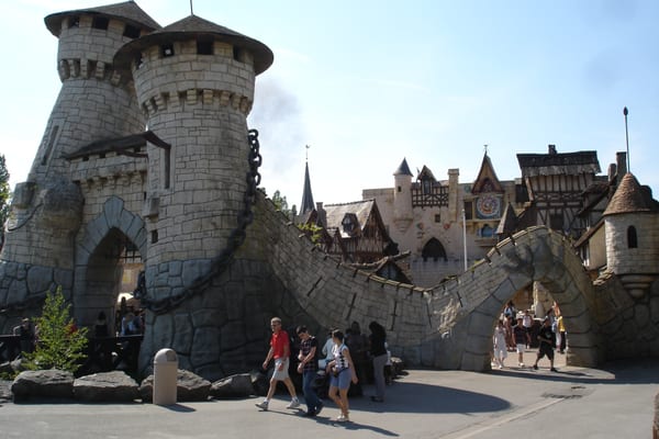 Parc Asterix by null