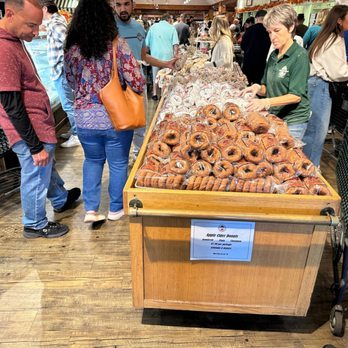 Delicious Orchards - Cider Donuts - Fruits & Veggies Near Me - Colts Neck, New Jersey